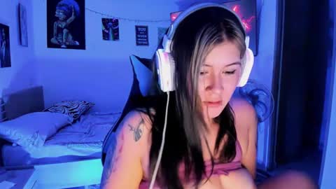 Snapshot of stephany_uwu chatting on January 21, 2025, 4:21 am Stephany independient model online show from January 21, 2025, 4:21 am