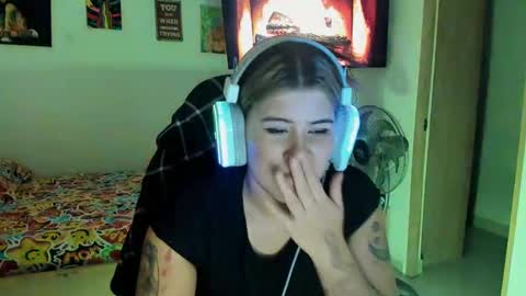 Snapshot of stephany_uwu chatting on January 25, 2025, 1:54 am Stephany independient model online show from January 25, 2025, 1:54 am