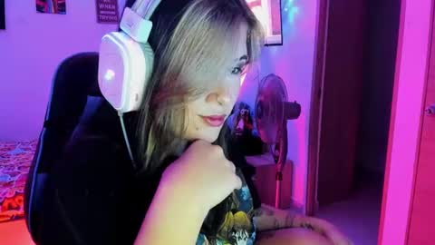 Snapshot of stephany_uwu chatting on January 28, 2025, 4:18 am Stephany independient model online show from January 28, 2025, 4:18 am