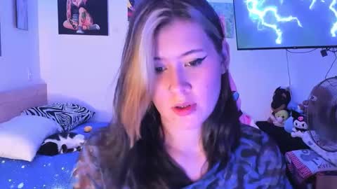 Snapshot of stephany_uwu chatting on February 7, 2025, 4:59 am Stephany independient model online show from February 7, 2025, 4:59 am