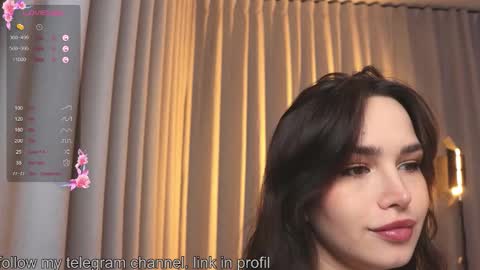 Anna online show from December 18, 2025, 8:26 pm