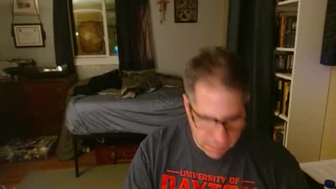 stephenhal9 online show from February 12, 2026, 5:46 am