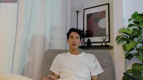 Snapshot of stev_barkley_ chatting on May 2, 2026, 3:11 am Stev online show from May 2, 2026, 3:11 am