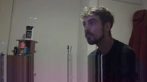 Snapshot of steveaussie chatting on February 9, 2025, 1:25 pm Australian420 online show from February 9, 2025, 1:25 pm