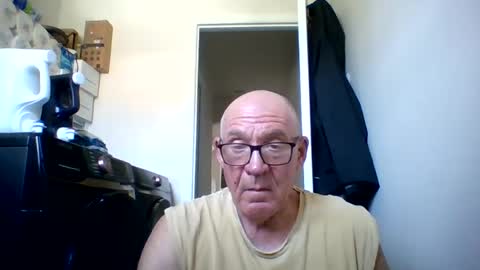 Snapshot of stevejons chatting on July 26, 2026, 6:48 pm stevejons online show from July 26, 2026, 6:48 pm
