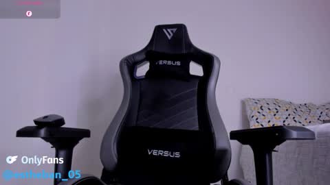 Esteban online show from September 20, 2025, 3:40 am