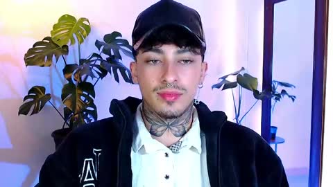 Snapshot of stevennavarro chatting on April 17, 2026, 1:08 am Daniel Steven Navarro online show from April 17, 2026, 1:08 am