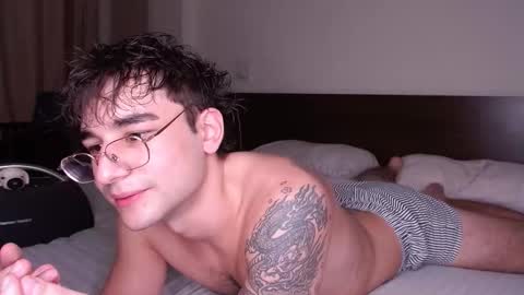 Snapshot of steveoceanbeanhuge chatting on October 30, 2025, 2:51 pm Alex online show from October 30, 2025, 2:51 pm