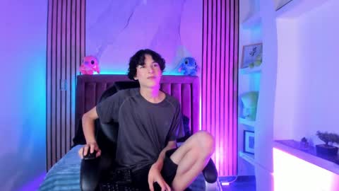 Sthepano  online show from April 11, 2026, 3:22 am