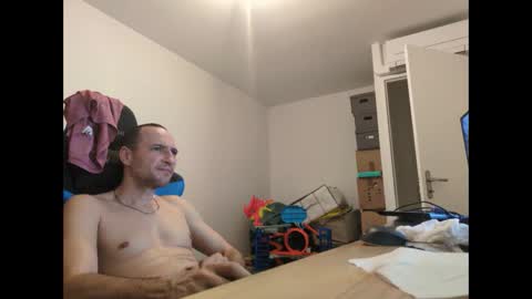 stickolive1 online show from February 25, 2026, 10:41 pm