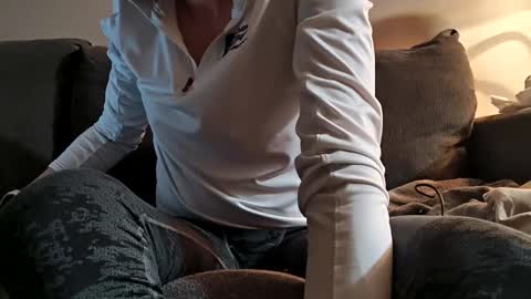 Snapshot of stickymouse45 chatting on February 10, 2026, 10:19 am stickymouse45 online show from February 10, 2026, 10:19 am