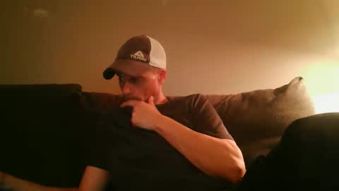 Snapshot of stickymouse45 chatting on April 9, 2026, 2:33 am stickymouse45 online show from April 9, 2026, 2:33 am