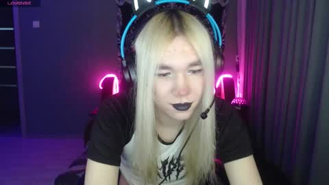 Snapshot of stiff_boys chatting on February 10, 2026, 5:50 pm Steve online show from February 10, 2026, 5:50 pm