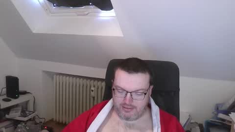 Oliver online show from December 18, 2025, 7:58 am