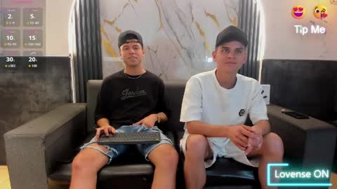 friends online show from March 29, 2026, 4:23 am