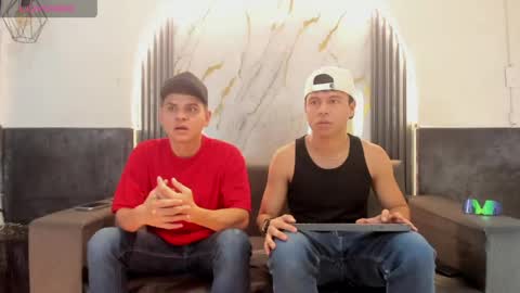 friends online show from April 18, 2026, 4:05 am