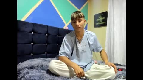 Stiven  online show from December 9, 2024, 10:54 am