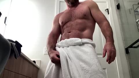 stlhotwifeguy online show from February 12, 2025, 9:22 pm