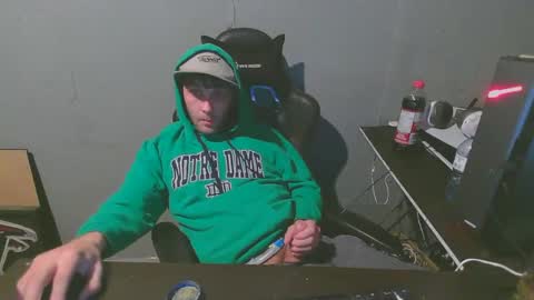 stonedpanda77 online show from December 18, 2024, 5:15 am