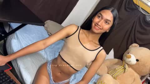 Snapshot of stonehard_sophia chatting on February 25, 2026, 9:46 pm Cute Sophia online show from February 25, 2026, 9:46 pm