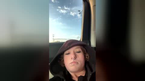 Snapshot of stonerbabyk2003 chatting on April 15, 2026, 12:45 pm stonerbabyk2003 online show from April 15, 2026, 12:45 pm