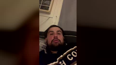 stonerllamas online show from March 18, 2026, 8:39 am