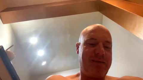 Snapshot of stoodley22 chatting on October 20, 2025, 4:35 am Stoodley22 online show from October 20, 2025, 4:35 am