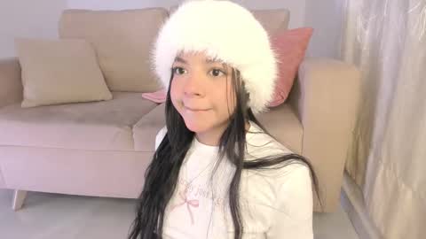 Zoe -INDEPENDENT MODEL online show from September 14, 2025, 12:21 am