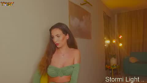 Snapshot of stormi_light chatting on June 18, 2026, 7:51 pm Stormi online show from June 18, 2026, 7:51 pm