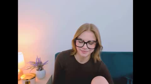 Stormi online show from April 21, 2026, 11:05 am