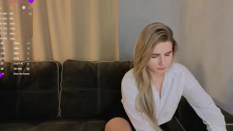 Luna online show from January 17, 2026, 5:05 pm