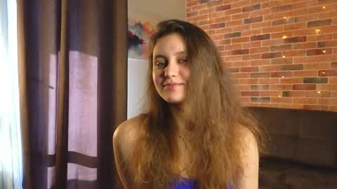 Snapshot of stormymuse chatting on April 28, 2026, 5:01 am Luna online show from April 28, 2026, 5:01 am