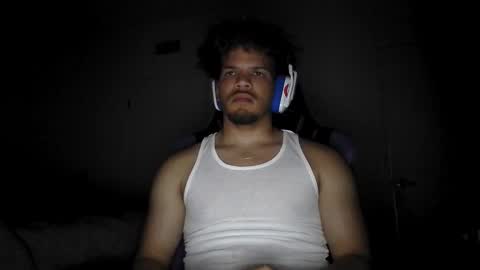 Snapshot of str8dj chatting on October 17, 2025, 5:10 am Dj online show from October 17, 2025, 5:10 am