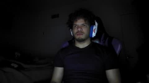 Snapshot of str8dj chatting on December 23, 2025, 2:53 am Dj online show from December 23, 2025, 2:53 am