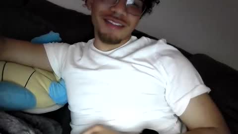 Snapshot of str8dj chatting on February 15, 2026, 3:03 am Dj online show from February 15, 2026, 3:03 am