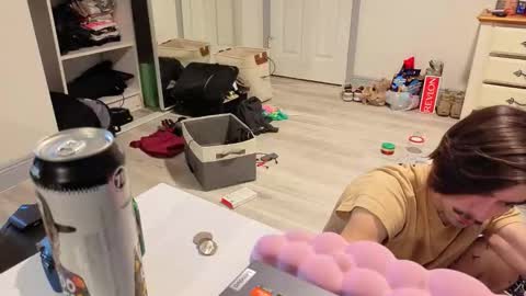 str8whiteboy21 online show from October 29, 2025, 5:31 am