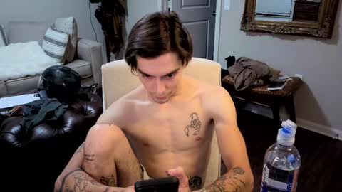 Snapshot of str8whiteboy21 chatting on June 3, 2026, 6:16 am str8whiteboy21 online show from June 3, 2026, 6:16 am