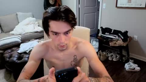 Snapshot of str8whiteboy21 chatting on June 6, 2026, 12:43 pm str8whiteboy21 online show from June 6, 2026, 12:43 pm