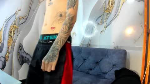 Snapshot of straightboy_nick chatting on October 12, 2025, 5:17 am NICK online show from October 12, 2025, 5:17 am