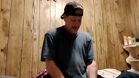 Snapshot of straighttoy chatting on February 5, 2025, 12:06 pm straighttoy online show from February 5, 2025, 12:06 pm