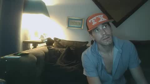 straitpipermann22 online show from September 15, 2025, 3:17 am