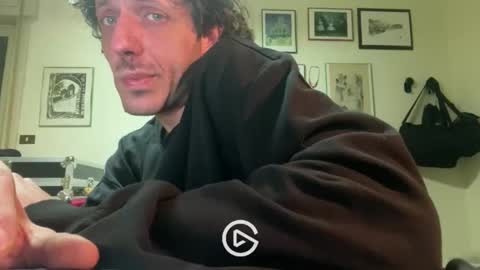 Snapshot of stratocasterluigi chatting on January 18, 2025, 4:10 pm jizzers online show from January 18, 2025, 4:10 pm