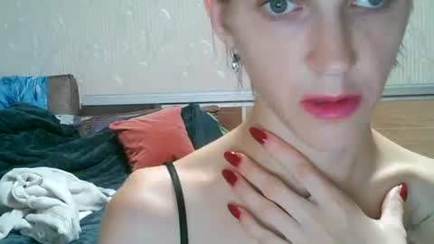 Strawberry Storm online show from October 4, 2025, 12:08 am