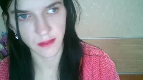 Strawberry Storm online show from November 26, 2025, 11:33 am