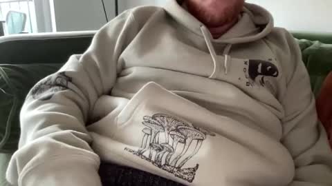 StrawberryBlnd online show from January 20, 2025, 3:28 pm