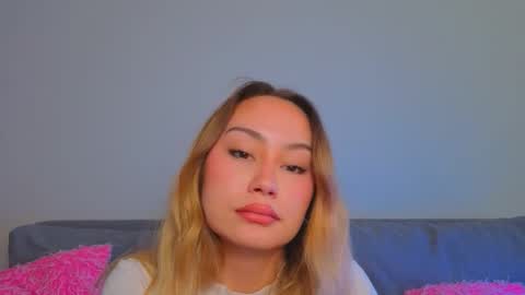 Tati and Lola online show from March 17, 2026, 10:40 am