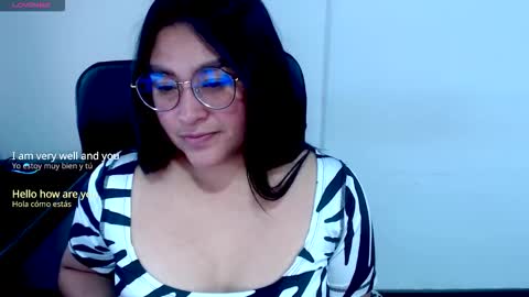 strawlux online show from March 24, 2026, 5:01 am