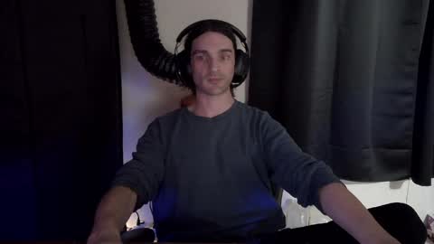 stringgreens777 online show from April 26, 2026, 12:58 pm