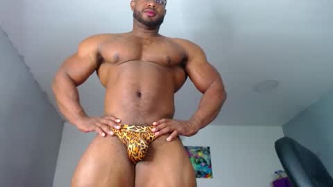 strong_george1 online show from December 13, 2024, 11:17 pm