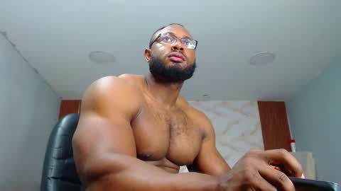 strong_george1 online show from February 16, 2025, 7:27 pm